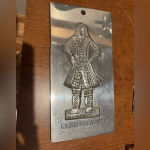 Vintage Williamsburg Gingerbread Man Metal Cookie Bake Shop Mold Wall Decoration